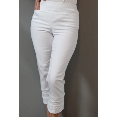 Pantalon 7/8 blanc avec dentelle au bas 